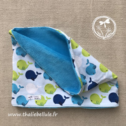 SNOOD enfant bleu à motifs baleines bleues et vertes, intérieur polaire bleu